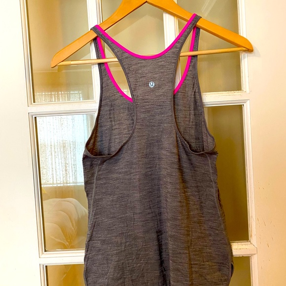 Lulu lemon tank with neon pink trim - Picture 2 of 2
